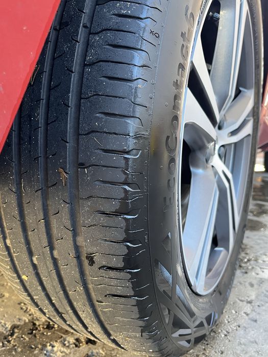 Jante cu anvelope/235/55/19 originale Volvo! Anvelopele au rulat 2 sez