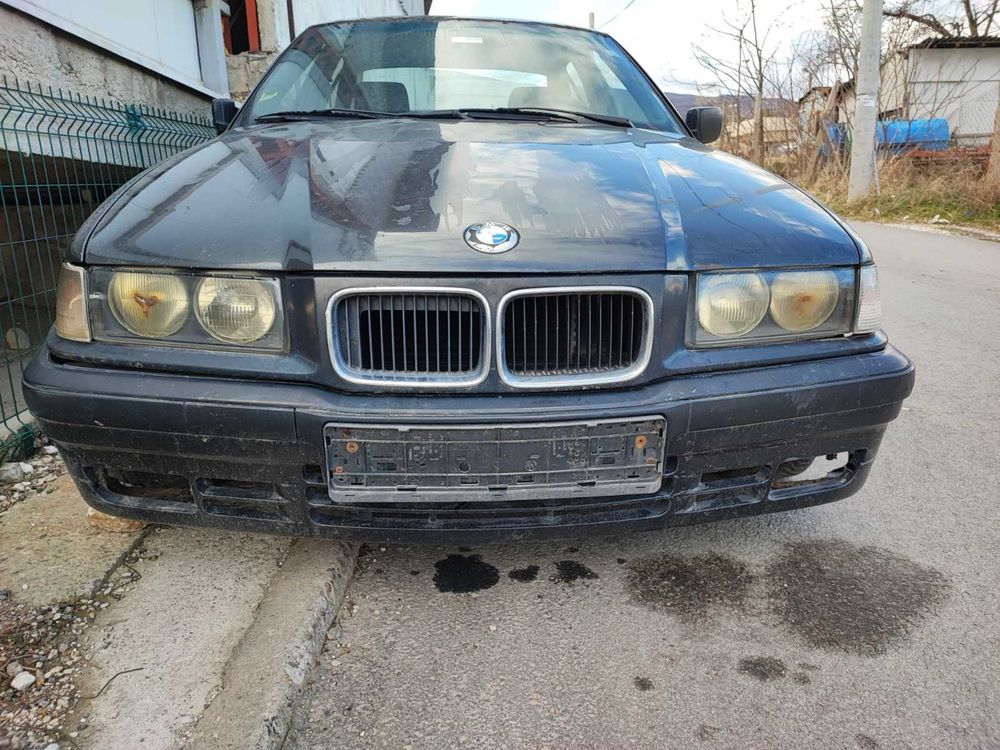 BMW E36 318i Само На Части