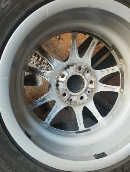 Летни гуми с джанти Мерцедес В класа