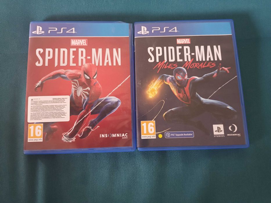 Vând jocuri video spider-man.