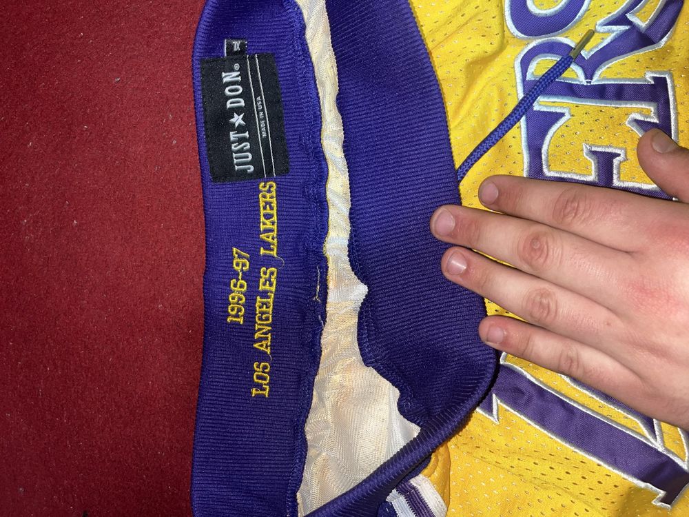 sort baschet lakers