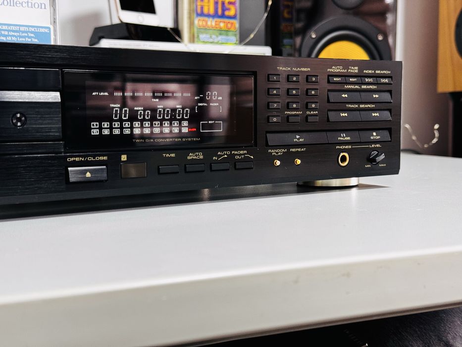 CD-player Pioneer PD-6100, Japan, digital out, defect-nu citeste