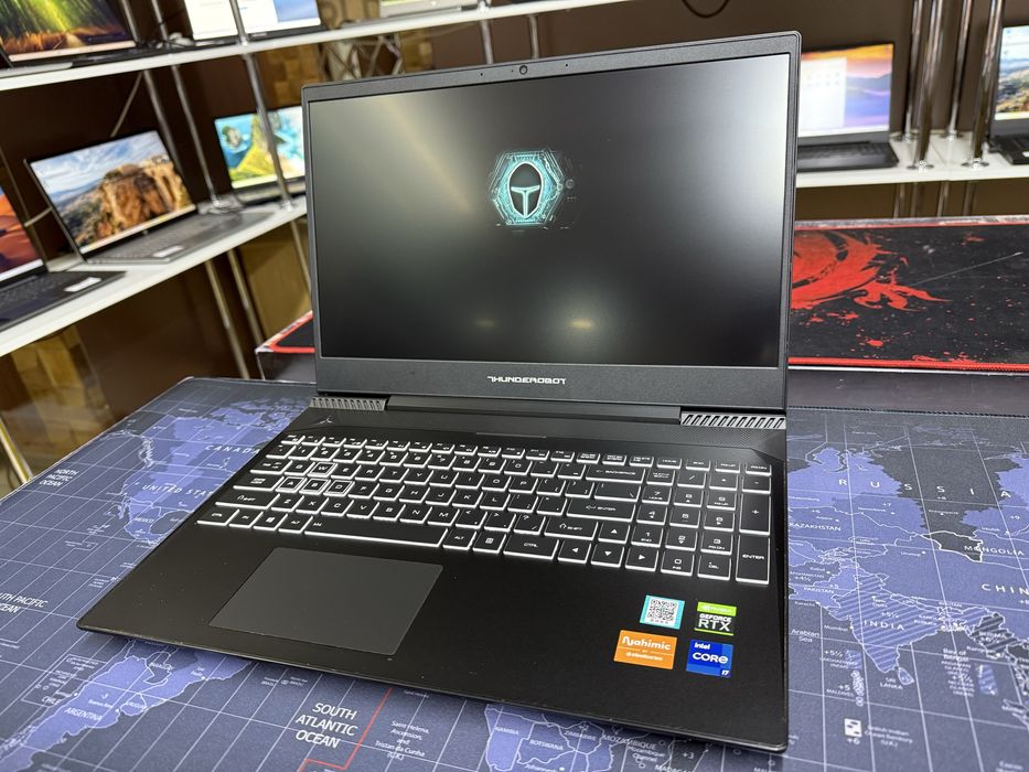Игровой Thunderobot 911 Air - Core i7-11800H/8Gb/512Gb/RTX3050