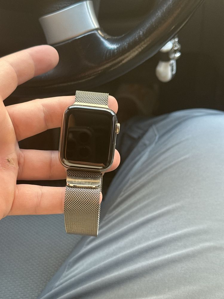 Apple watch 6 gold