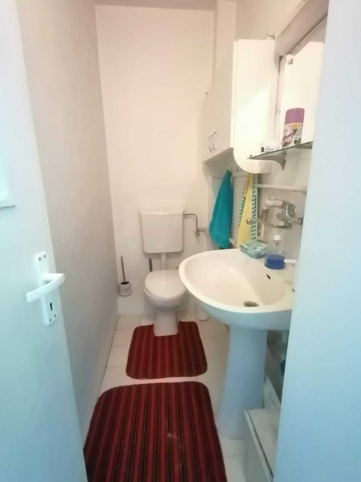 Vand apartament cu 3 camere, Cartierul Fagarasului