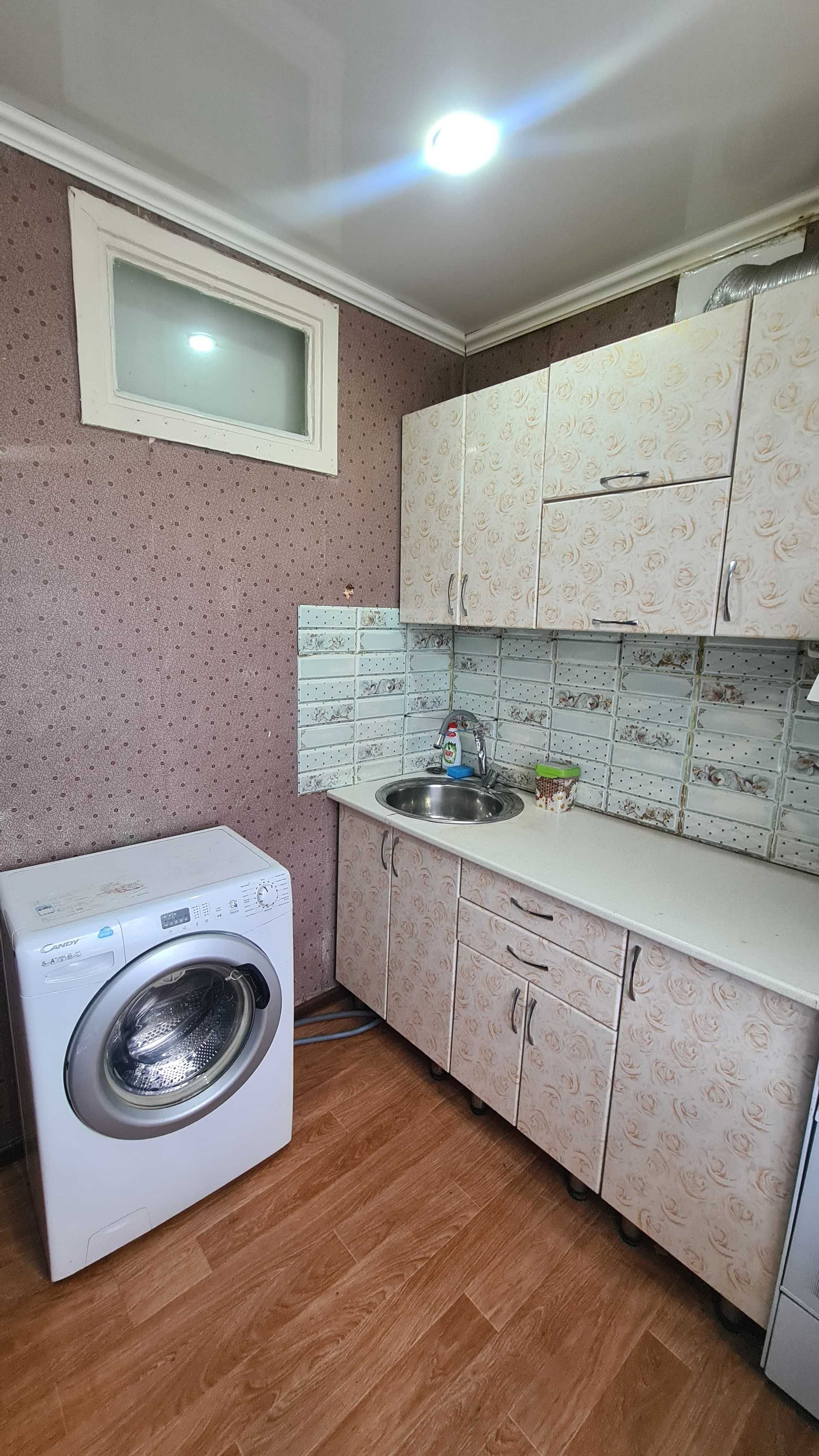 Продам 2-х комн квартиру в 7 мкр. рынок Бак-бак