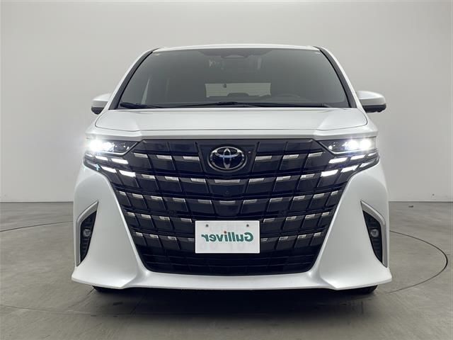 Toyota Alphard Exclusive