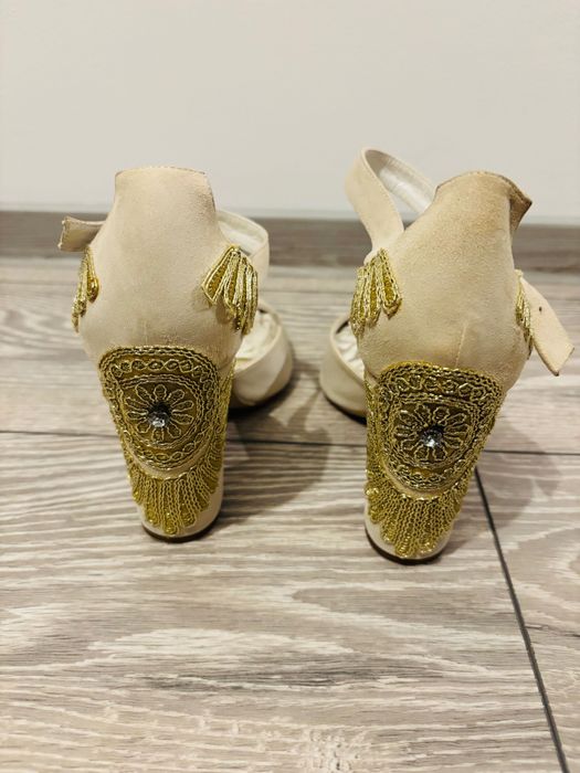 Vand pantofi mireasa/ocazie marca Ravissante