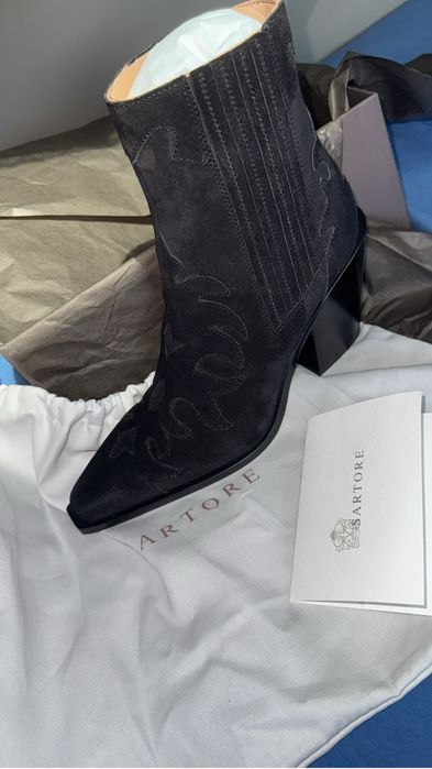 Botine de femei din piele originale
