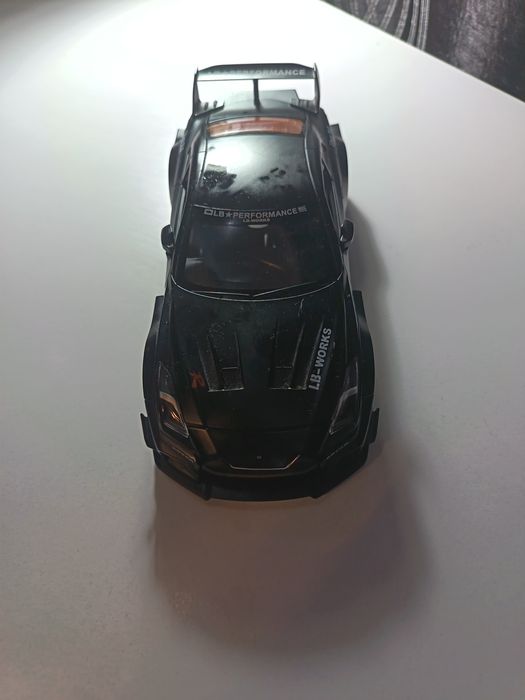 Vand mașinută LB Performance