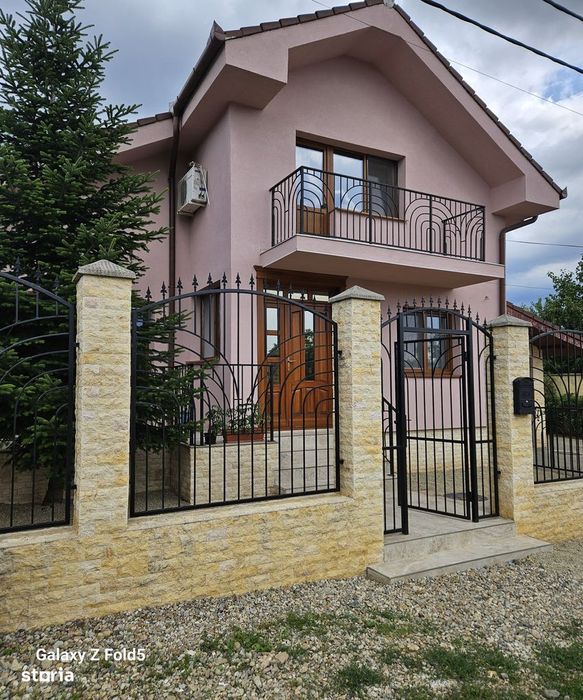 Casă deosebită de vanzare– Cihei, aproape de Oradea și Băile Felix