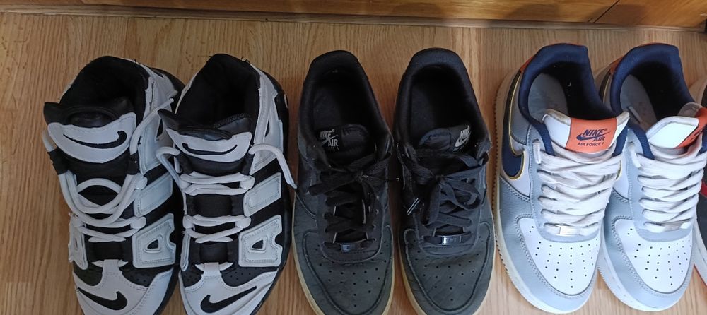 Vând adidași originali