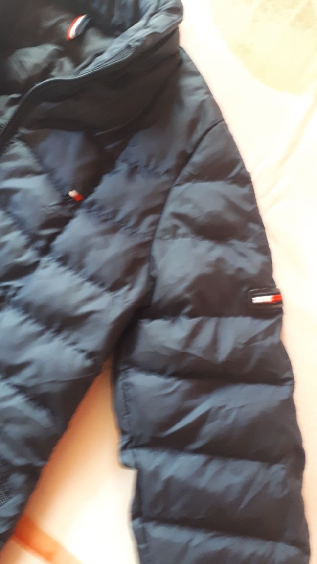 Яке Tommy Hilfiger за 3,4год.