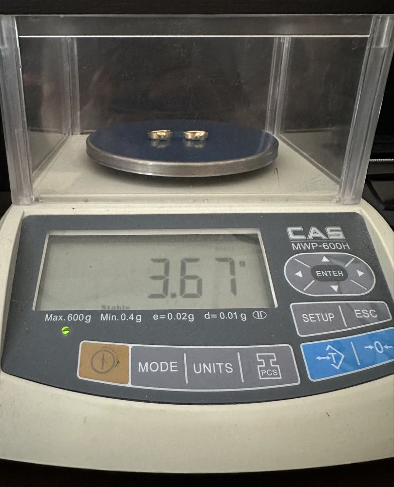 Златни обици с диаманти 3.67гр. 18карата