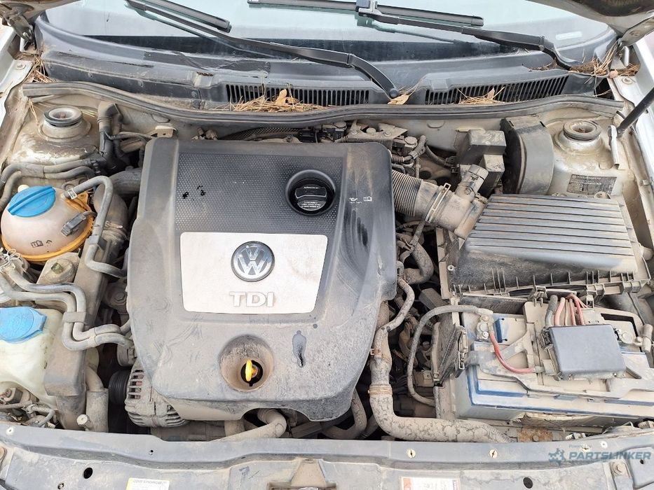 Dezmembrez VOLKSWAGEN GOLF IV Variant 1J5 2004 1.9 TDI AXR 74KW|101HP