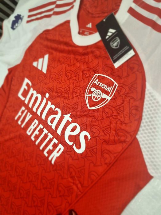 Футболни екипи - Liverpool, Real Madrid, Barca, Arsenal, Man City