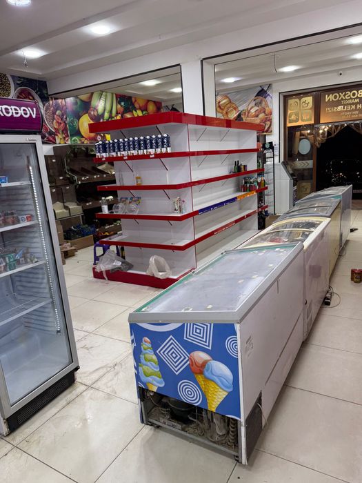 200 kv Oziq ovqat savdo dukoniga muljallangan  vitrena mebellar va tex