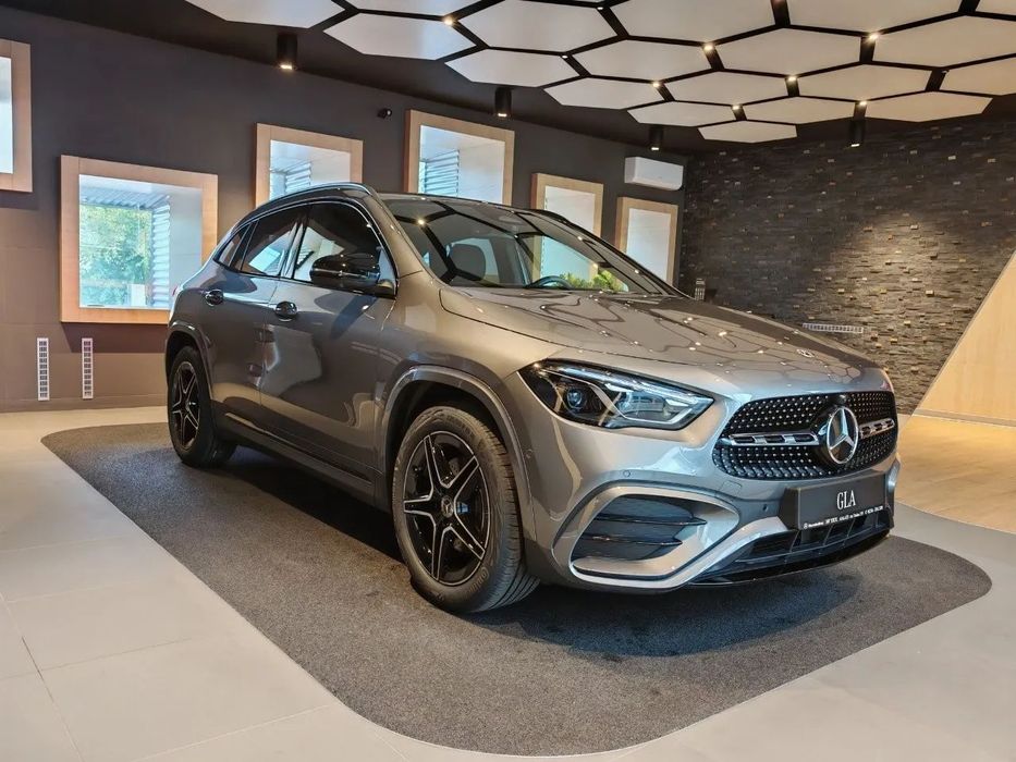 Mercedes-Benz GLA GLA 200d 4Matic / Sport Design