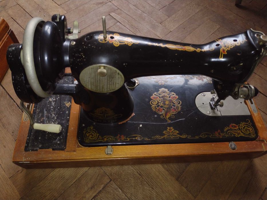 Продавам шевна машина Union с куфар за 50 лева