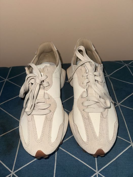 Оригинални New Balance 327 Бежови / Кремави