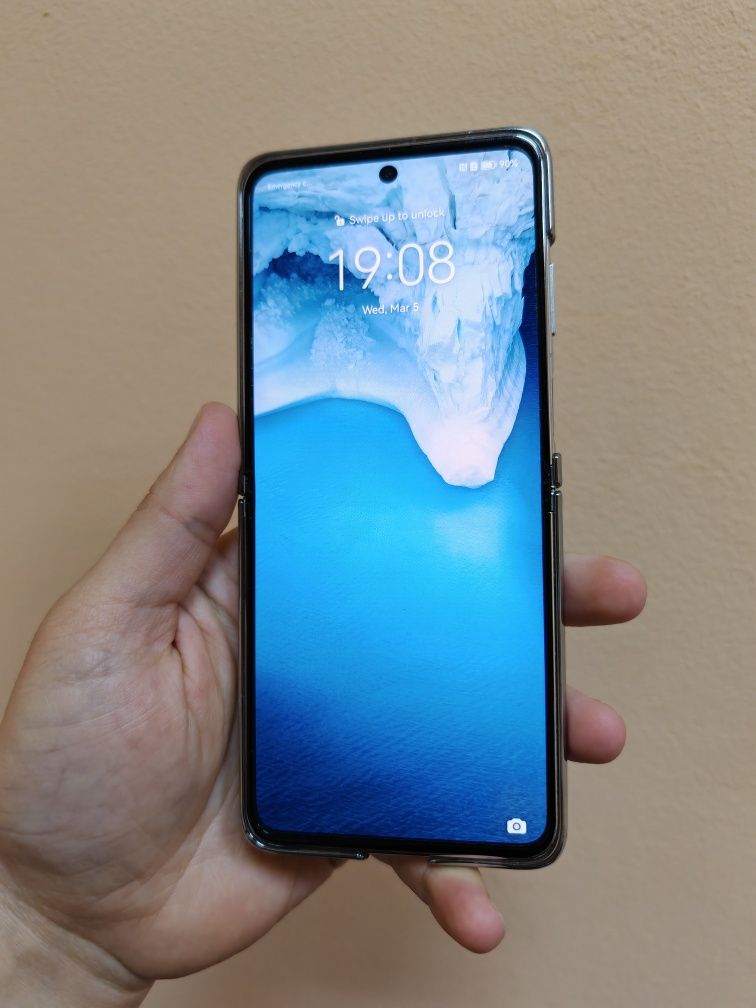 Huawei P50 Pocket 256GB 8GB RAM Dual / Бартер