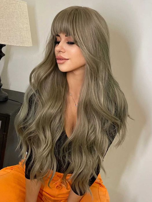 Тъмно руса перука с бретон