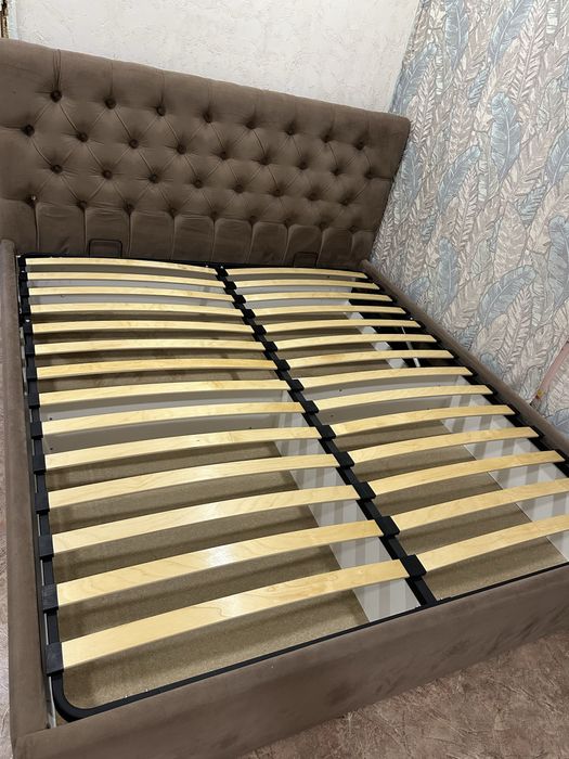 Продам кровать б/у
