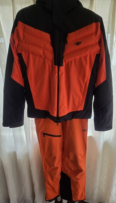 Costum schi 4F PRO marime M 20.000 ppm