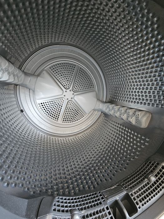 Сушилня с термопомпа Bauknecht