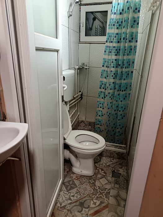 Cazare fete sau băieți  Sos  Chitilei. Sect 1..