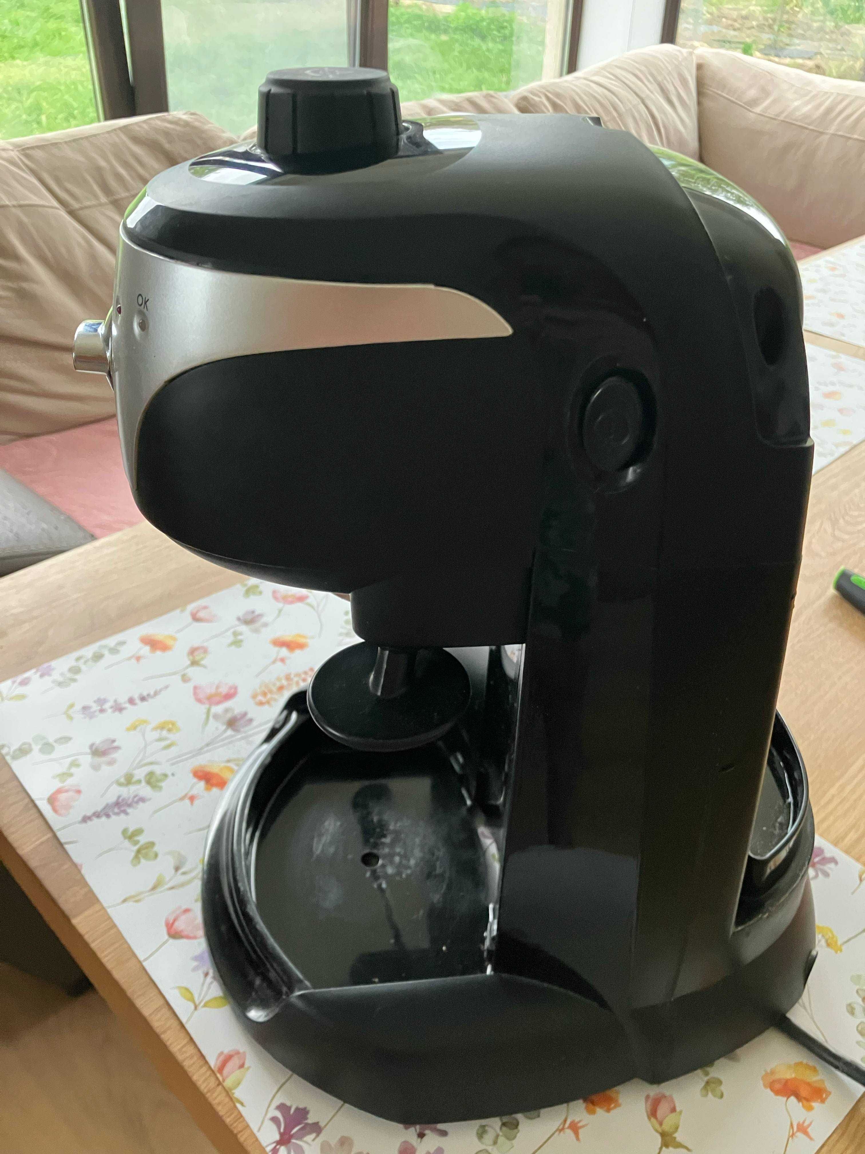 Кафе машина DeLonghi EC221.B