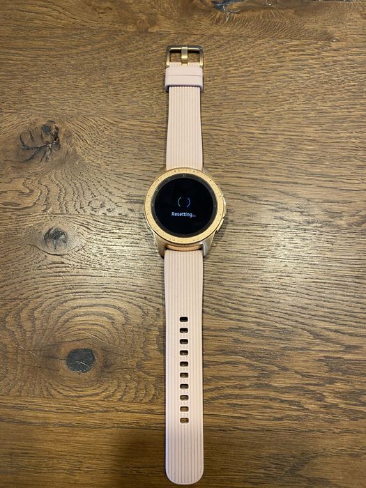 Часовник smartwatch Samsung Galaxy Watch, 42 мм, Rose Gold