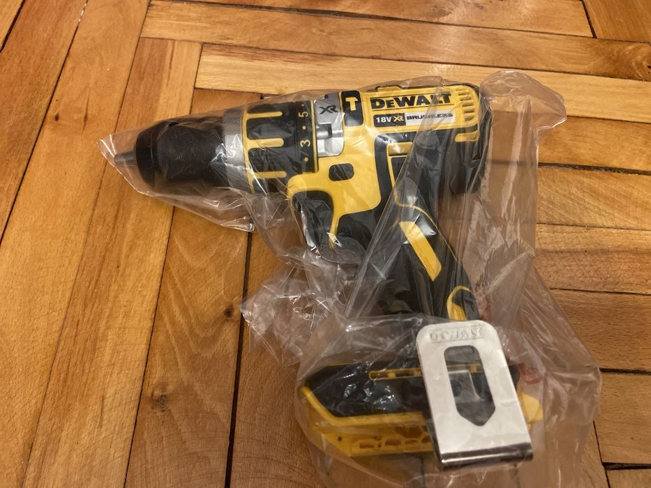 DeWALT-DCD795, nou, original.