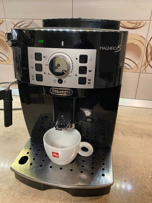 Delonghi Magnifica S expresor automat, masina de cafea