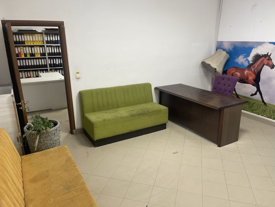 Apartament / Spatiu comercial + curte privată, ideal și pentru birou