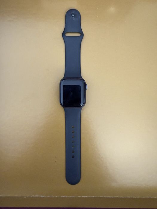 Часы Apple Watch 10