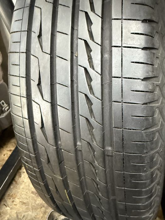 BRIGESTONE 235/65/18 made in JAPAN