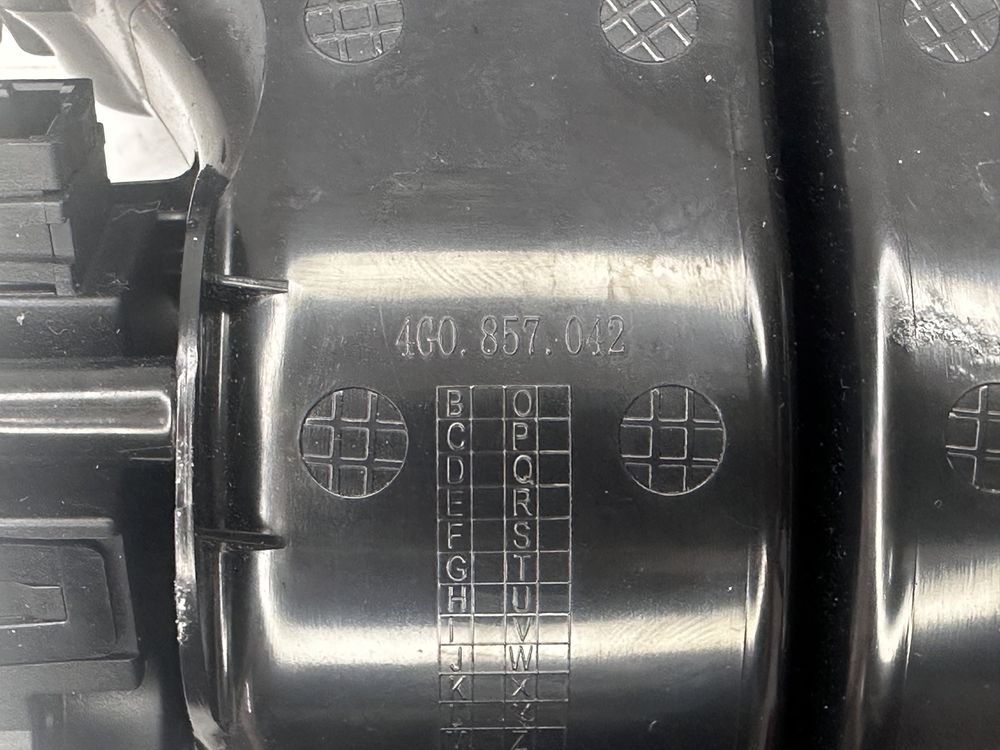 Клапа задни духалки AUDI A6 A7 C7 4G 4G0857042 3BB9000188