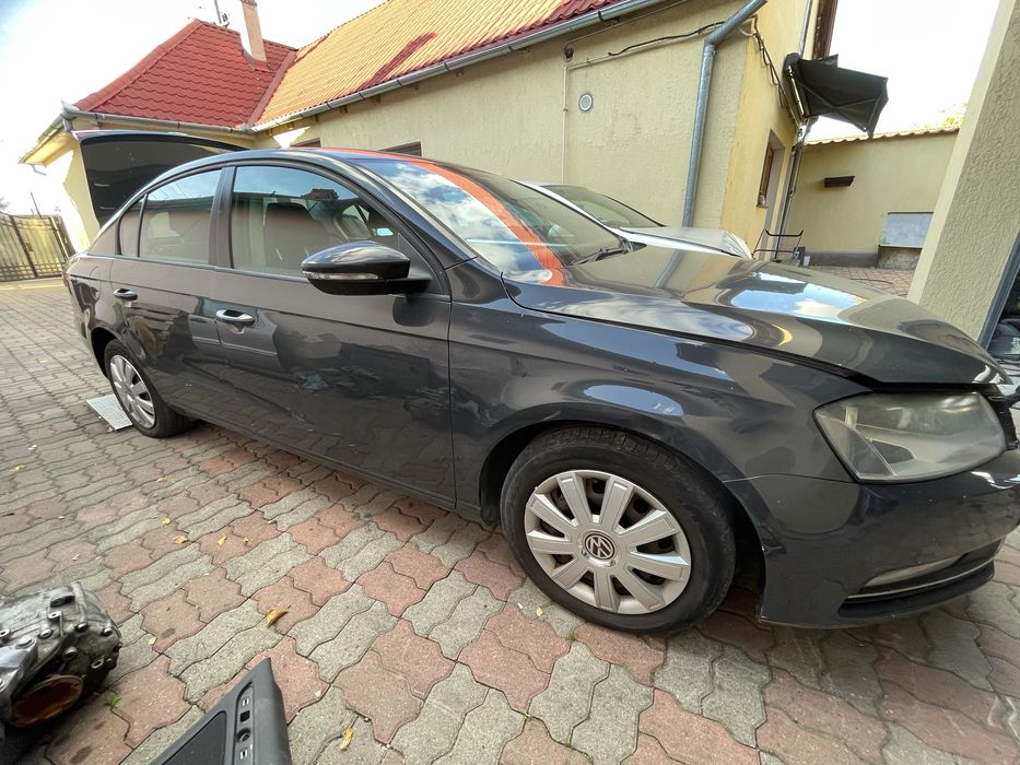 Dezmembrez vw passat b7 1.6 tdi CAY euro 5
