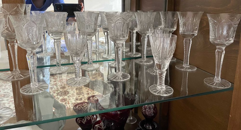 Vand set de 6 pahare vintage, de cristal, cu model clasic