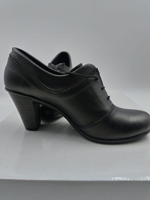 Дамски обувки естествена кожа