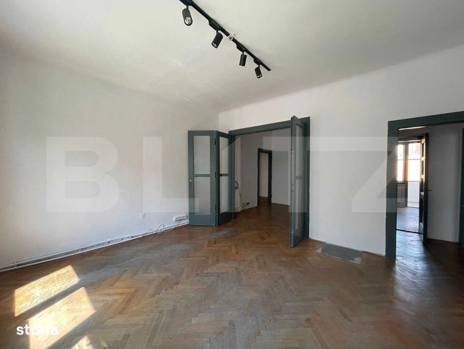 Apartament cu 4 camere, 120 mp, in Centrul Clujului