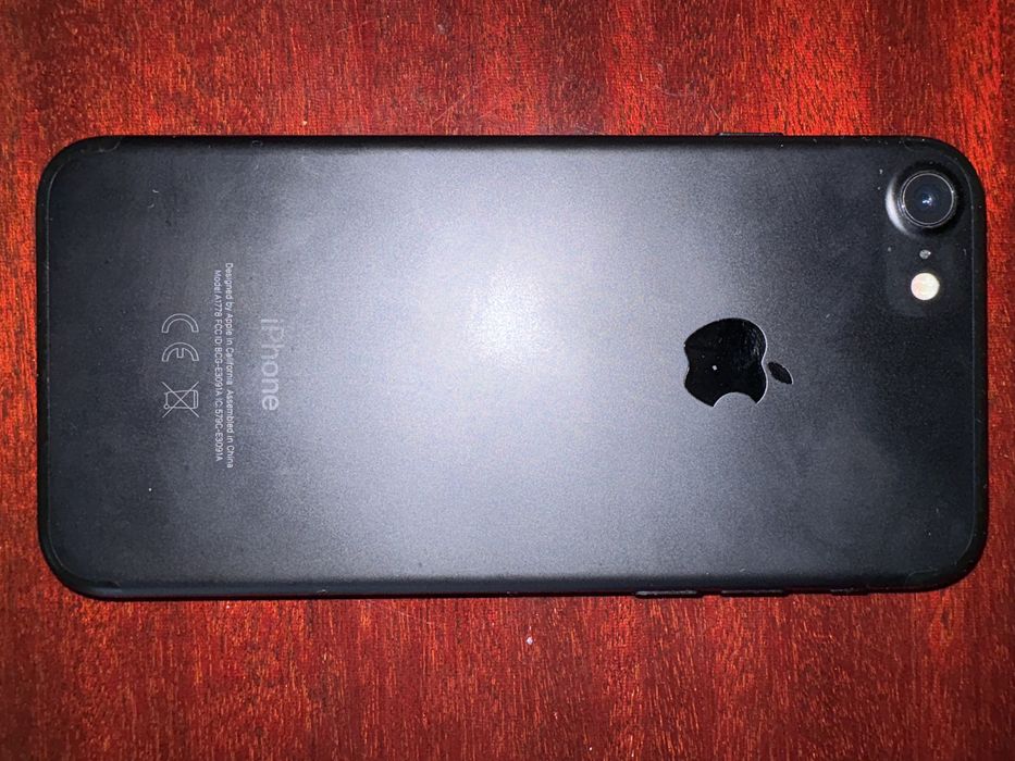 iPhone 7 – 32GB – Black – Funcționează perfect!