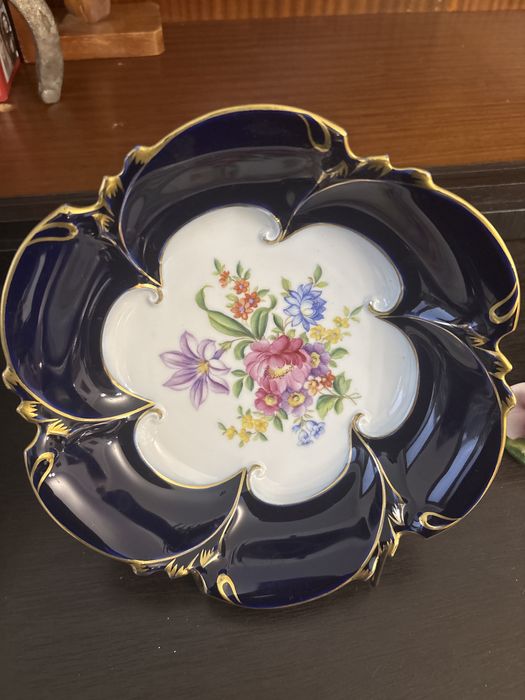 Красивa порцеланова купа Graf von Henneberg