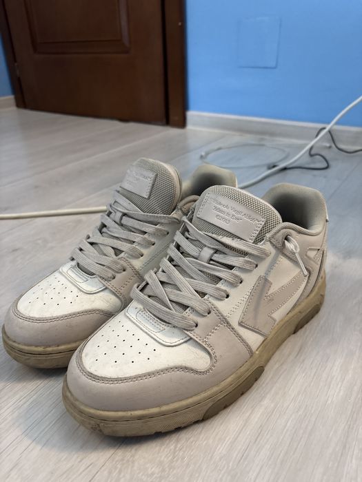 adidasi off white out of office