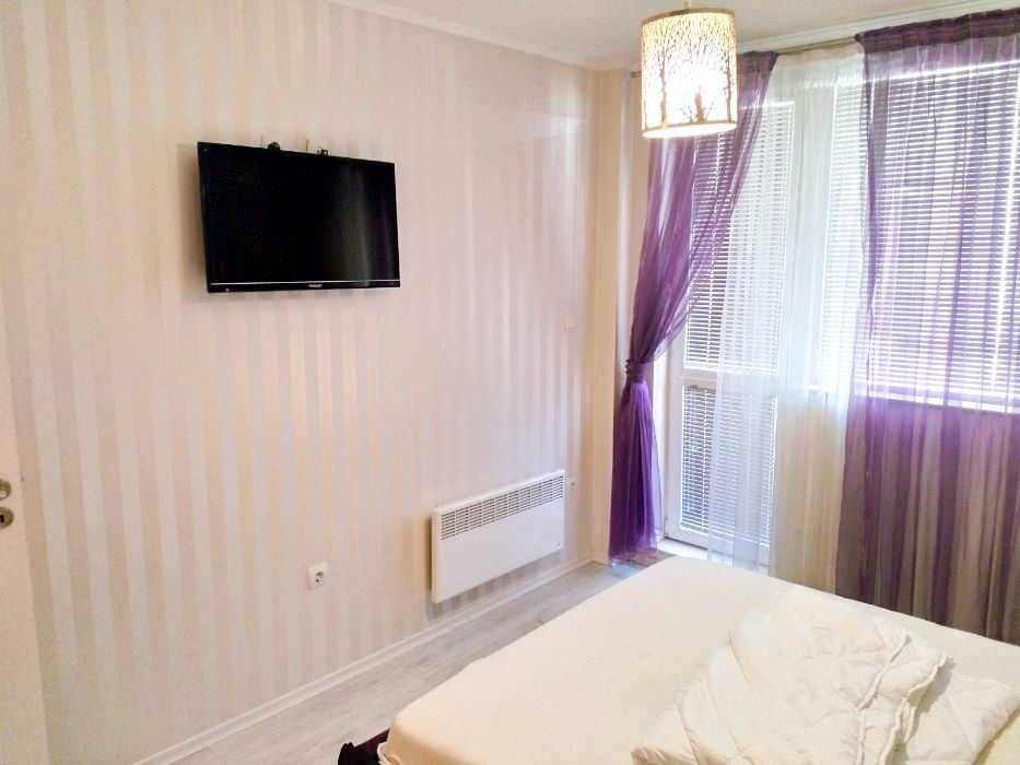 Продава се Тристаен апартамент в София, Студентски град - 90 кв.м за 2000 €/кв.м - Снимка #4