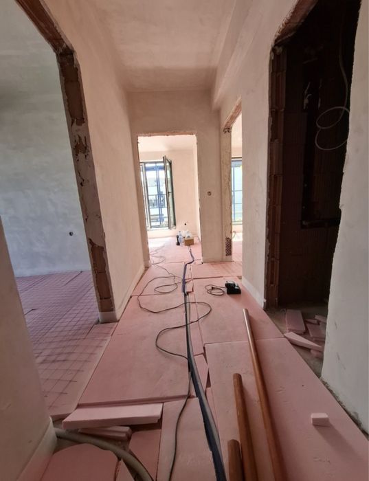 Продава се Тристаен апартамент в София, Хладилника - 118 кв.м за 2628 €/кв.м - Снимка #1