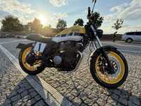 Yamaha XJ 750 cafe racer