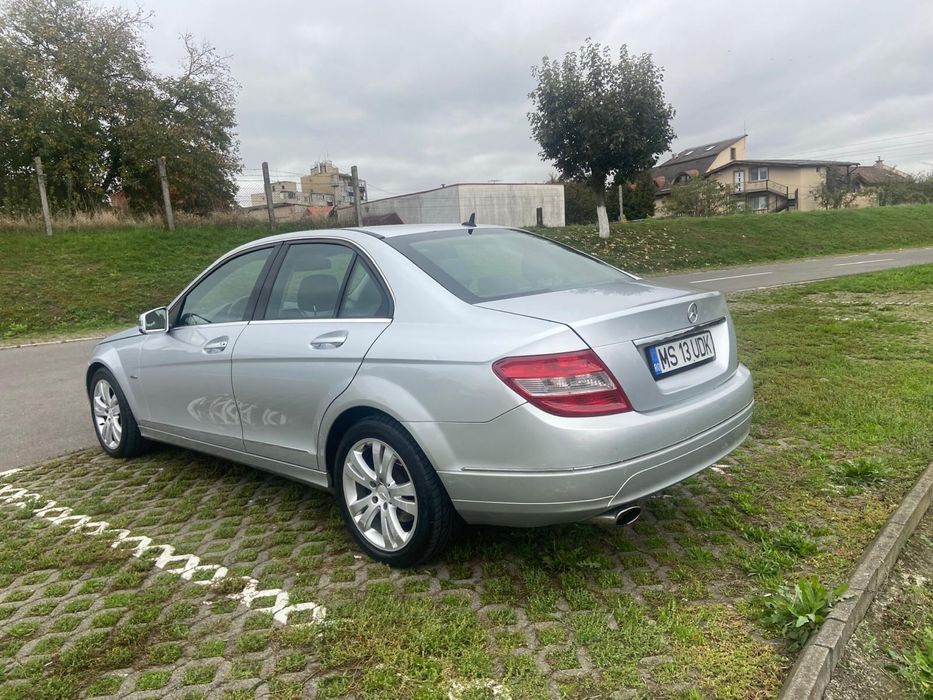 Vand Mercedes C -Clase 2,2 D stare foarte buna de functionare