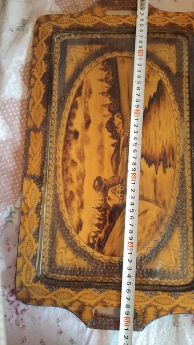 Изящен пирографиран поднос